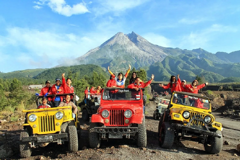 Yogyakarta: Merapi Jeep Lava Tour Tour met gidsZonsopgang