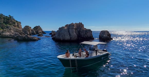 Taormina: Private Boat Tour with Snorkeling and Prosecco