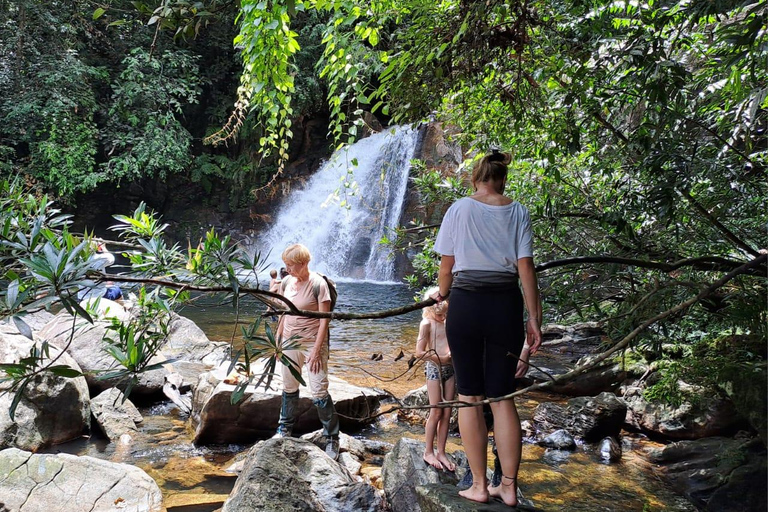 辛哈拉加雨林之旅