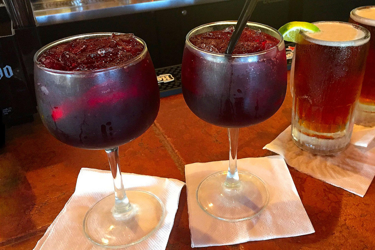 Puebla: Espectáculo icónico de lucha libre profesional con cena y bebida