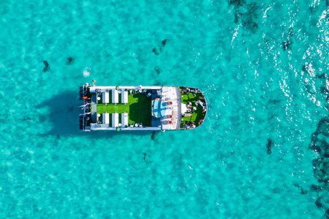 Ibiza: Formentera Full-Day Boat Trip with Sunset Party