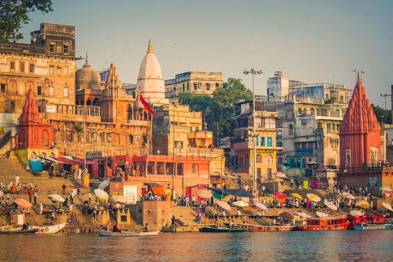 Kulturelle und spirituelle Pfade in der Altstadt von Varanasi