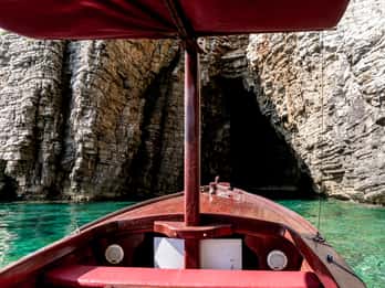 Budva : Exploration des grottes et visite en bateau privé