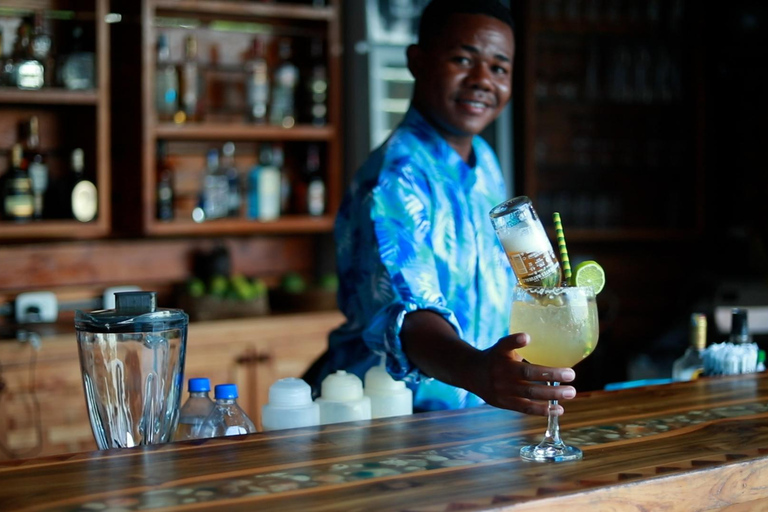 Hotel Isla del Sol, in the Rosario Islands: Day Pass with Open Bar