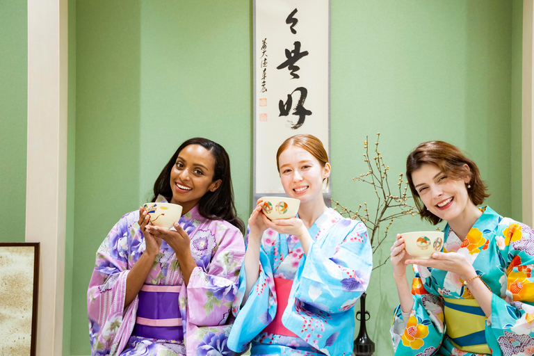 Tokyo: Tea Ceremony Experience with a Tea Master in Ginza