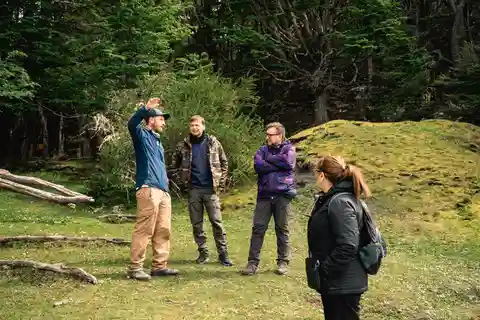SENDEROS DEL PARQUE NACIONAL TIERRA DEL FUEGO (TOUR PARA CRUCERISTA)