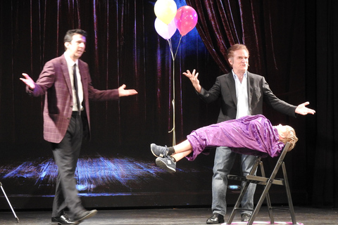 NYC: Broadway Magic Hour Show am Times Square