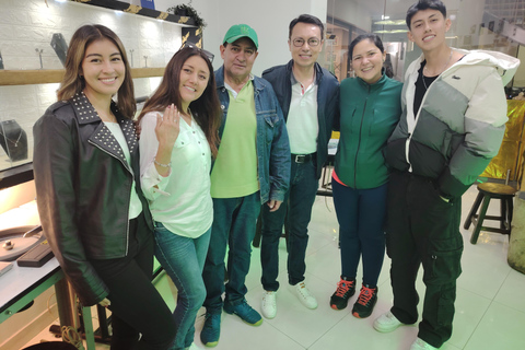 Bogota: Authentic Emerald Carving Workshop with an Artisan