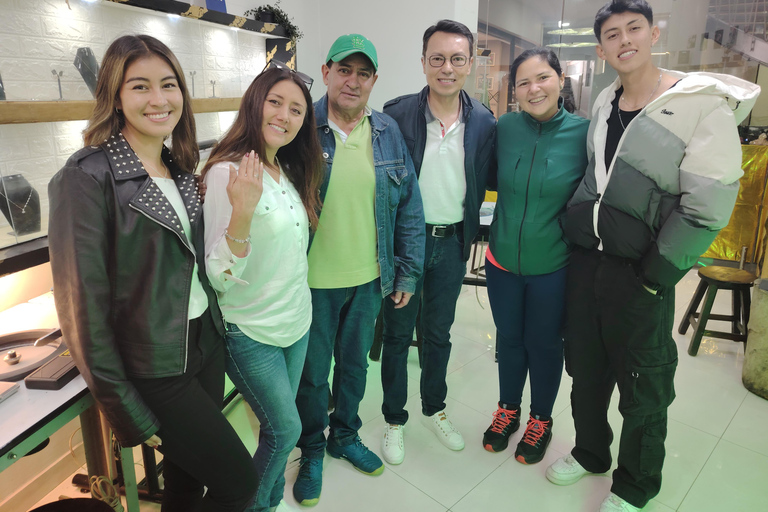 Bogota: Authentic Emerald Carving Workshop with an Artisan