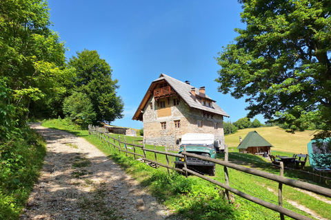 Sarajevo: Skakavac Waterfall Hike with Picnic & Coffee