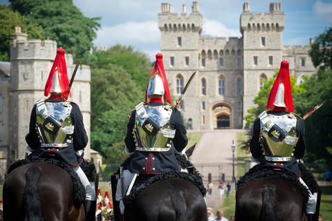 From London: Windsor Castle Private Tour with Driver