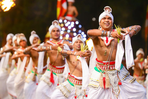 Kandy - Stadsvandring med Tuk Tuk med rekommenderad guide