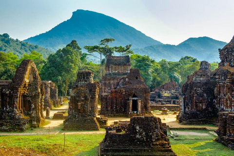 Von Hoi An/Da Nang: Tour zum My Son Heiligtum mit Auto und BootPrivate Tour: Abholung in Hoi An oder Da Nang