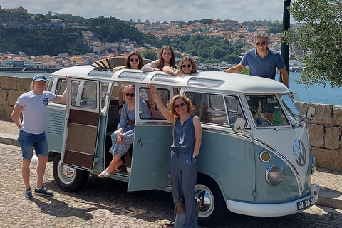Porto: Private Sightseeing Tour by VW Kombi (2–8 People) Porto: Exclusive Sightseeing Tour- VW Kombi (2 to 8 people)