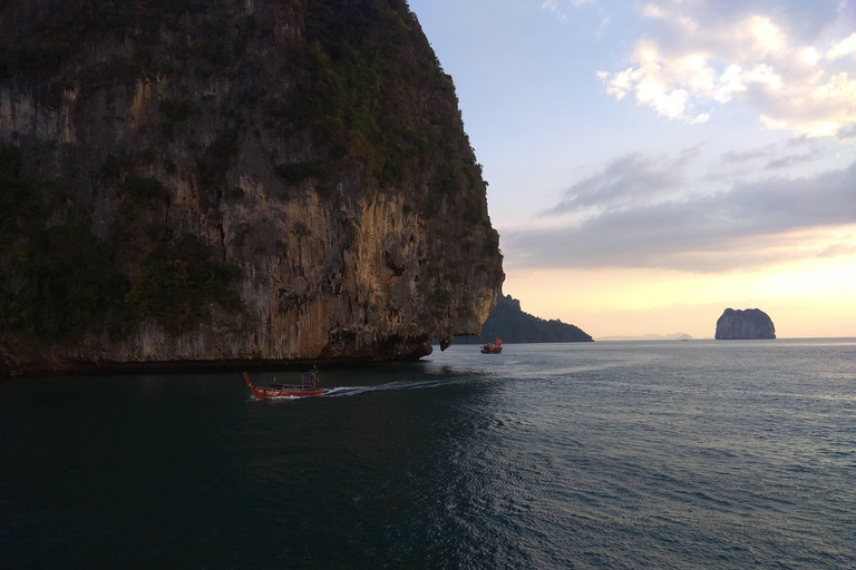 Golden Horizon of Krabi: 4 Islands & Phra Nang Sunset