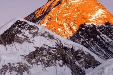 رحلة مدتها 11 يوماً إلى معسكر قاعدة إيفرست