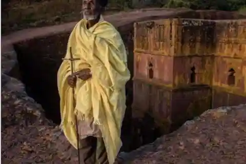 2 Nights 3 Days Lalibela Churches & Trek to Ashton Monastery