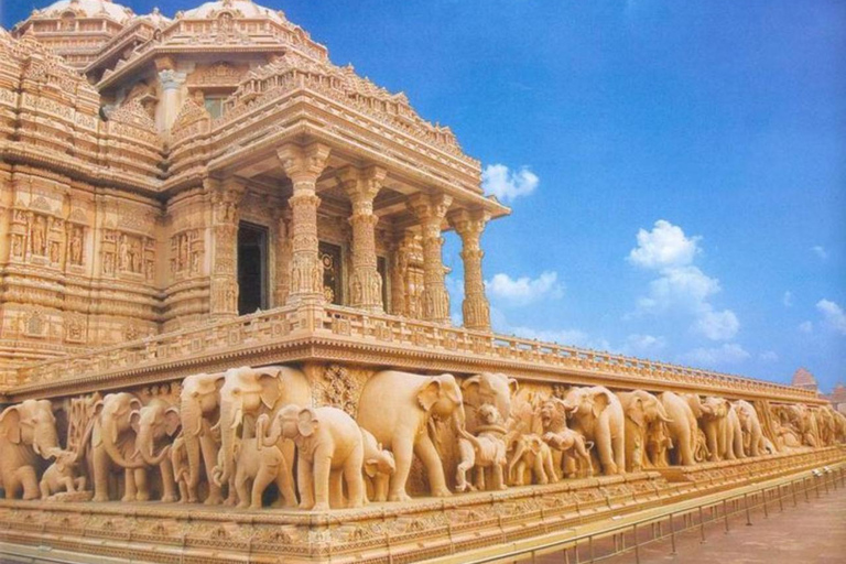 Delhi: 6 Hour Spiritual Temple Tour by Car With Female Guide Tour With Only Guide Service