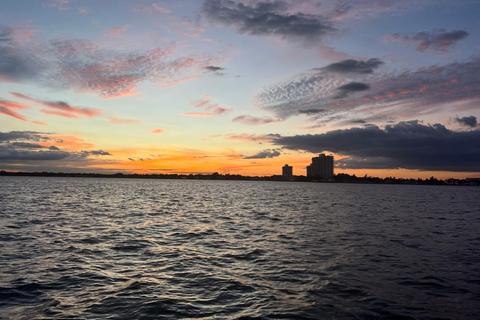Miami Sunset Boat Tour: Celebrity Mansions & Skyline