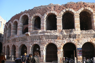 Visita guiada pela Arena de Verona - Reserve em  Brasil