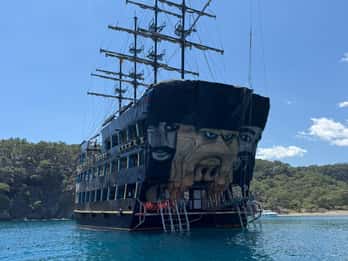 Antalya/Kemer: Båttur till grottor och vikar med lunch
