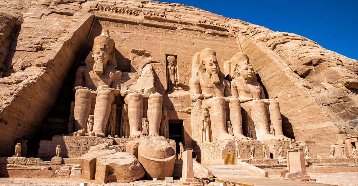 アスワンからアブシンベル・ラムセス神殿とネフェルタリ神殿