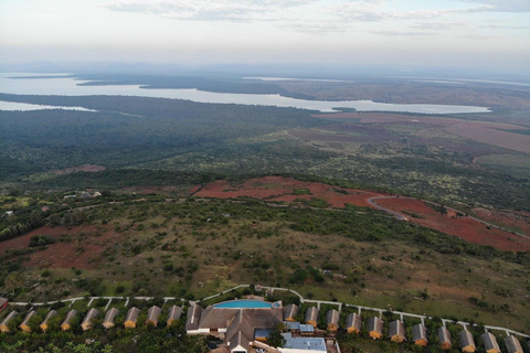 Recorrido de caza de los 5 Grandes y acampada en el pico más alto de Akagera