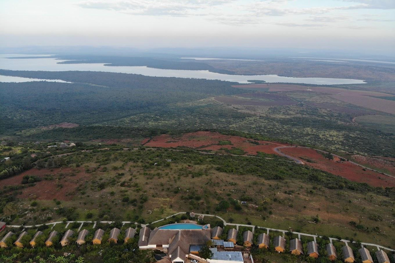 Le Big5 Game Drive et le camping au plus haut sommet de l'Akagera