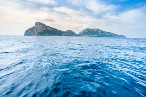 Sorrento: Exclusive Capri Boat Tour and Optional Blue Grotto