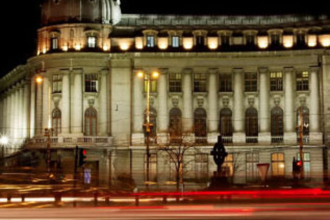 Bucarest de noche: tour en coche de 1,5 horasOpción estándar