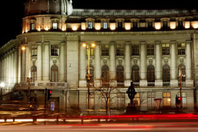 Bucarest de noche: tour en coche de 1,5 horasOpción estándar