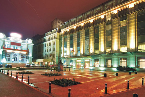 Bucarest de noche: tour en coche de 1,5 horasOpción estándar