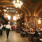 Tour serale di Bucarest e cena tradizionale