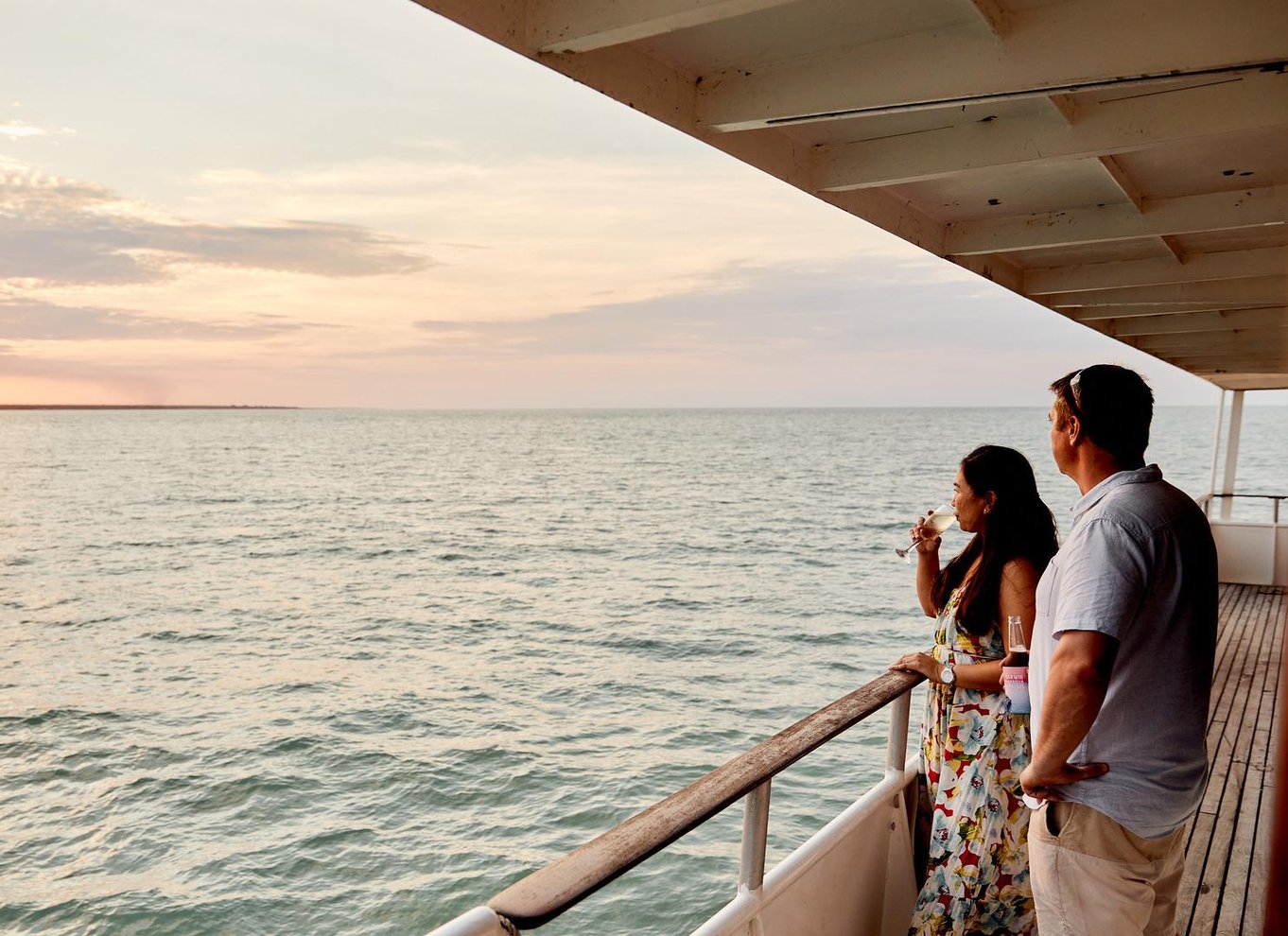 Darwin Harbour: 2,5-timers Gaze and Graze Sunset Cruise