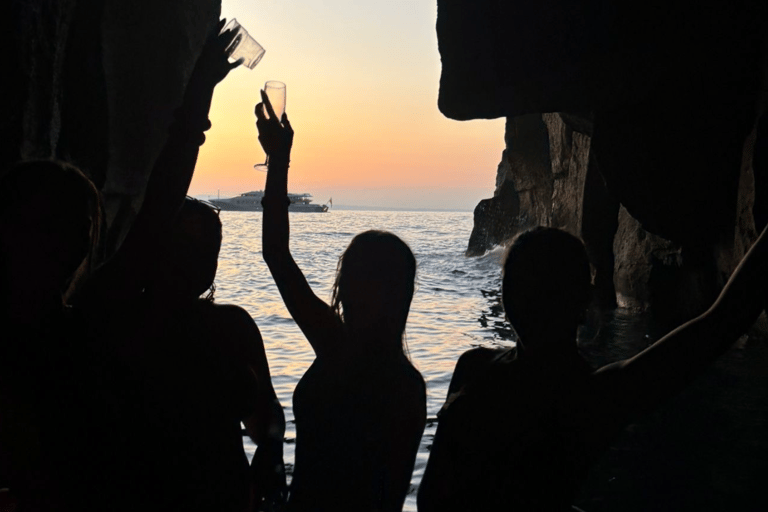 Sorrento: Private Sunset Cruise