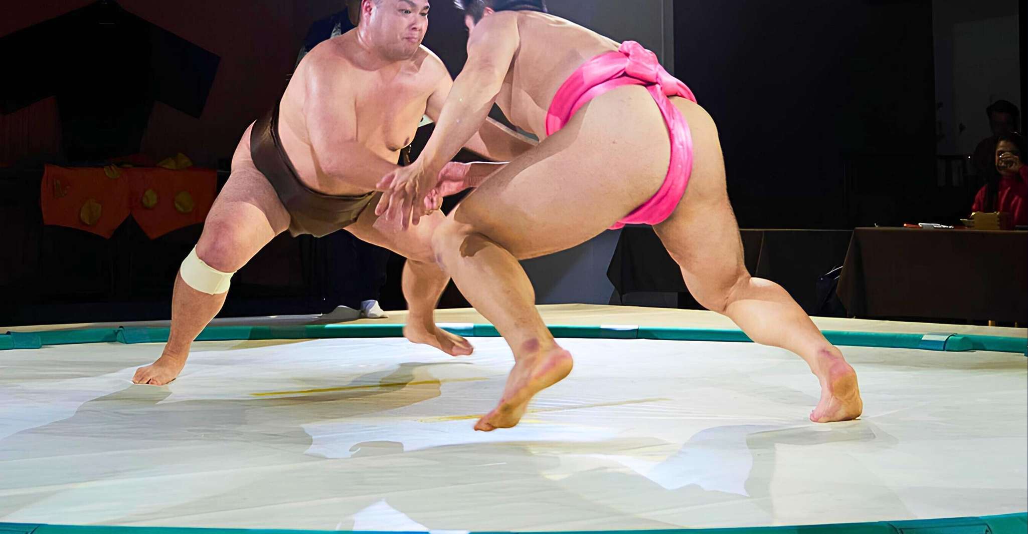Osaka Sumo Experience: Sumo Show, Try Sumo & Hot Pot Meal