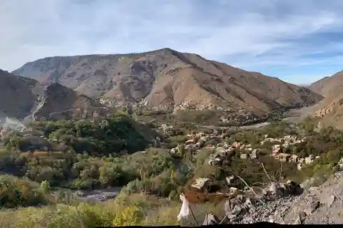 Din Marrakech: Excursie de o zi la cascadele Imlil și cultura berberă