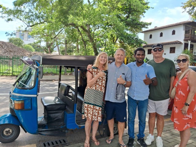 Visit Colombo City Highlights Guided Private Tour by Tuk Tuk in Colombo