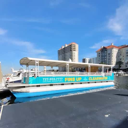 Praia de Clearwater: Cruzeiro com o pôr do sol e as luzes do porto