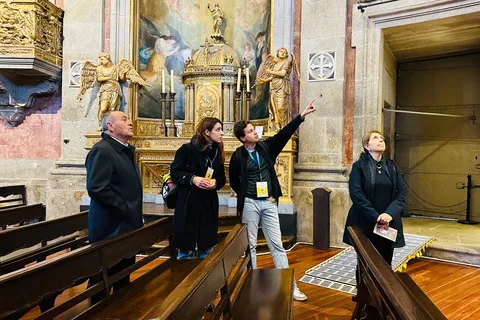 The Beautiful Story of Porto: Guided Tour with Entry Tickets