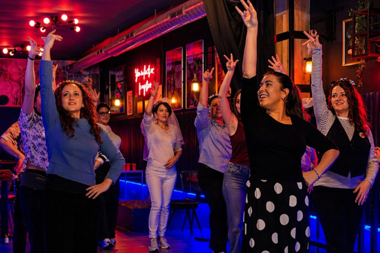 Flamenco Class Madrid with Unlimited Sangria