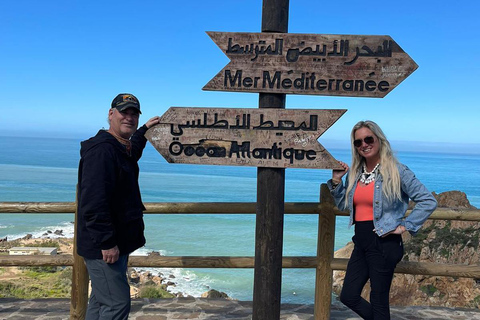 Visite culinaire de Tanger avec billet de ferry, randonnée à dos de chameau et cuisine marocaine