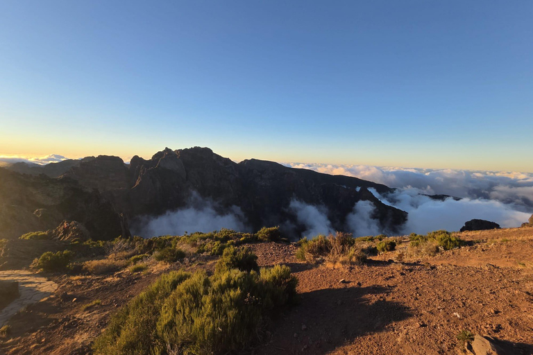 Madeira: Sunset at Pico Arieiro and the Stairway to Heaven Madeira: Sunset at Pico Arieiro and Escadaria do Céu