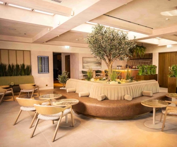London: Heathrow Airport Lounge Access by DragonPass