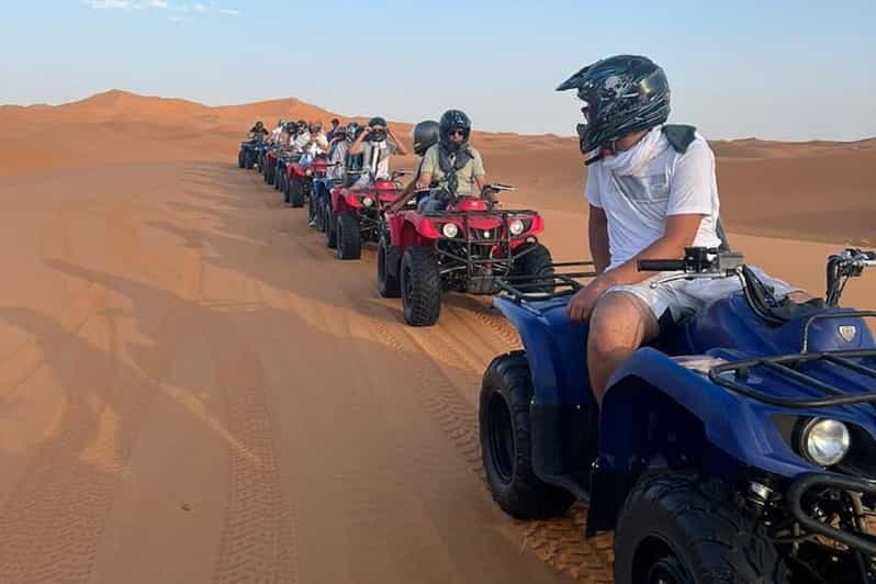 Randonnée en quad dans les dunes de sable du désert de Merzouga Erg Chebbi - quad