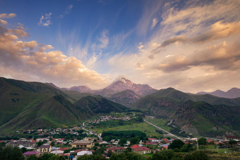 From Stepantsminda: Kazbegi Private 4x4 Trip with Driver