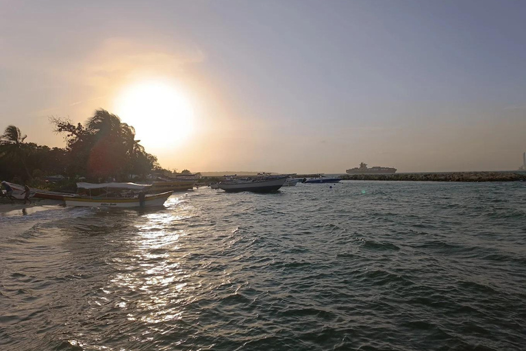 Cartagena: Pasadía Vip en Club Kabanna en Tierra Bomba