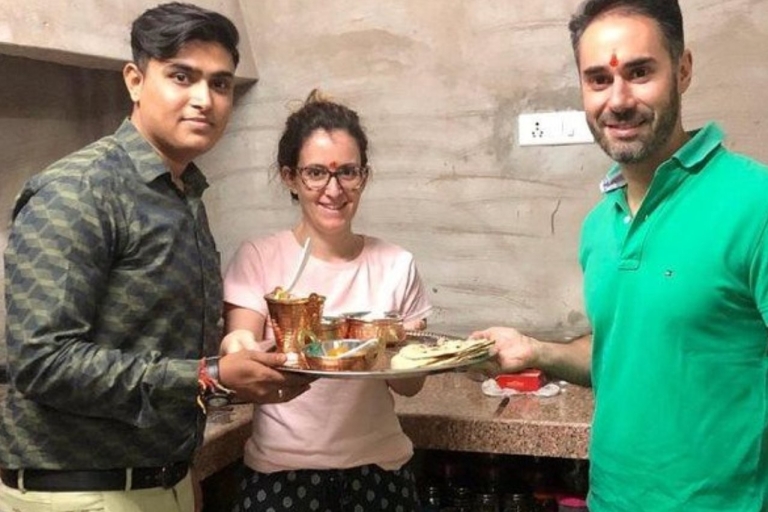 Privé kookcursus in Jodhpur met familie
