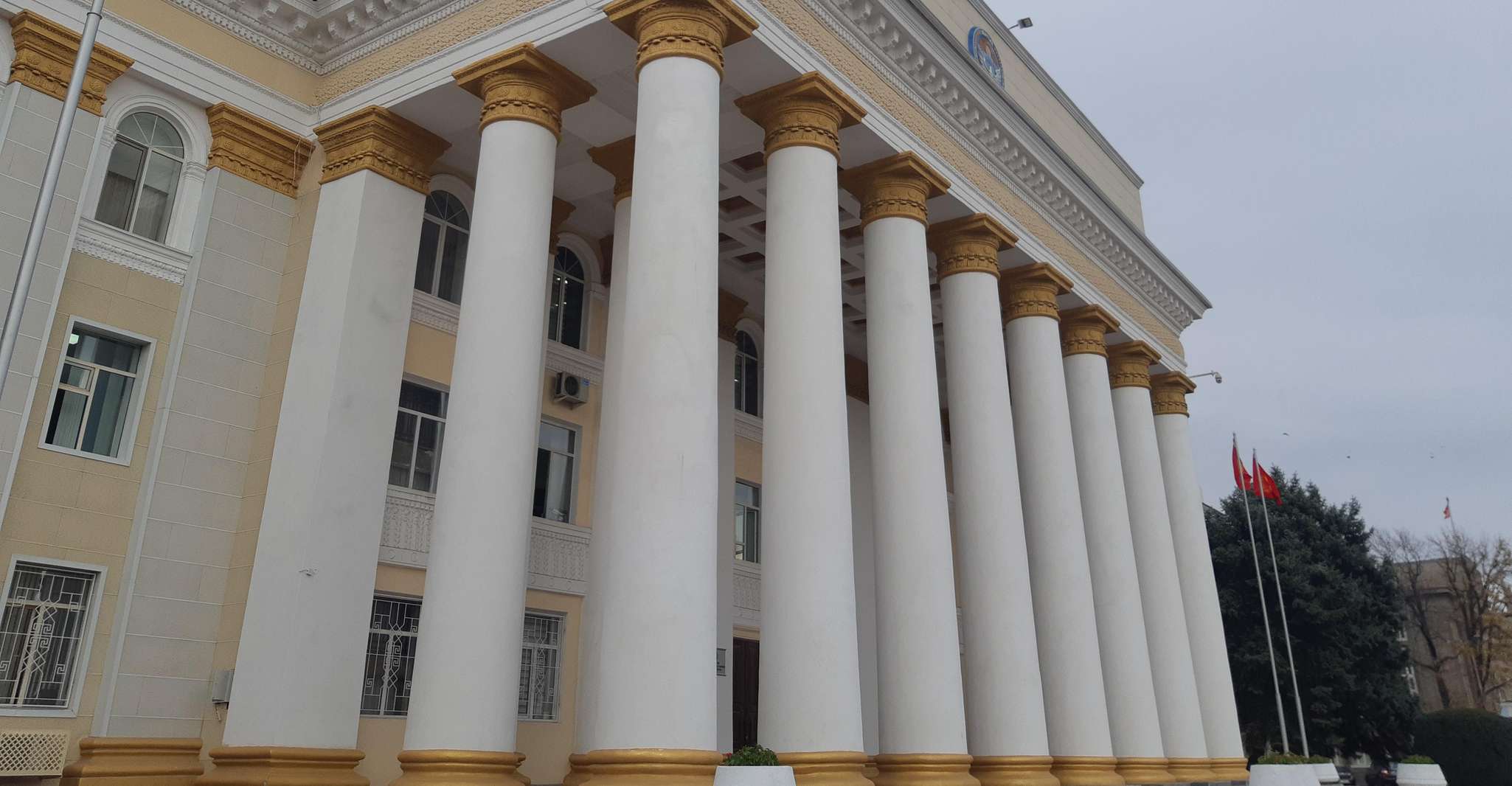 Bishkek, Walking city tour - Housity