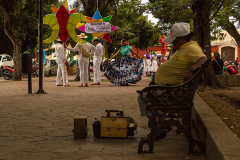 Oaxaca walking tour with a local photographer